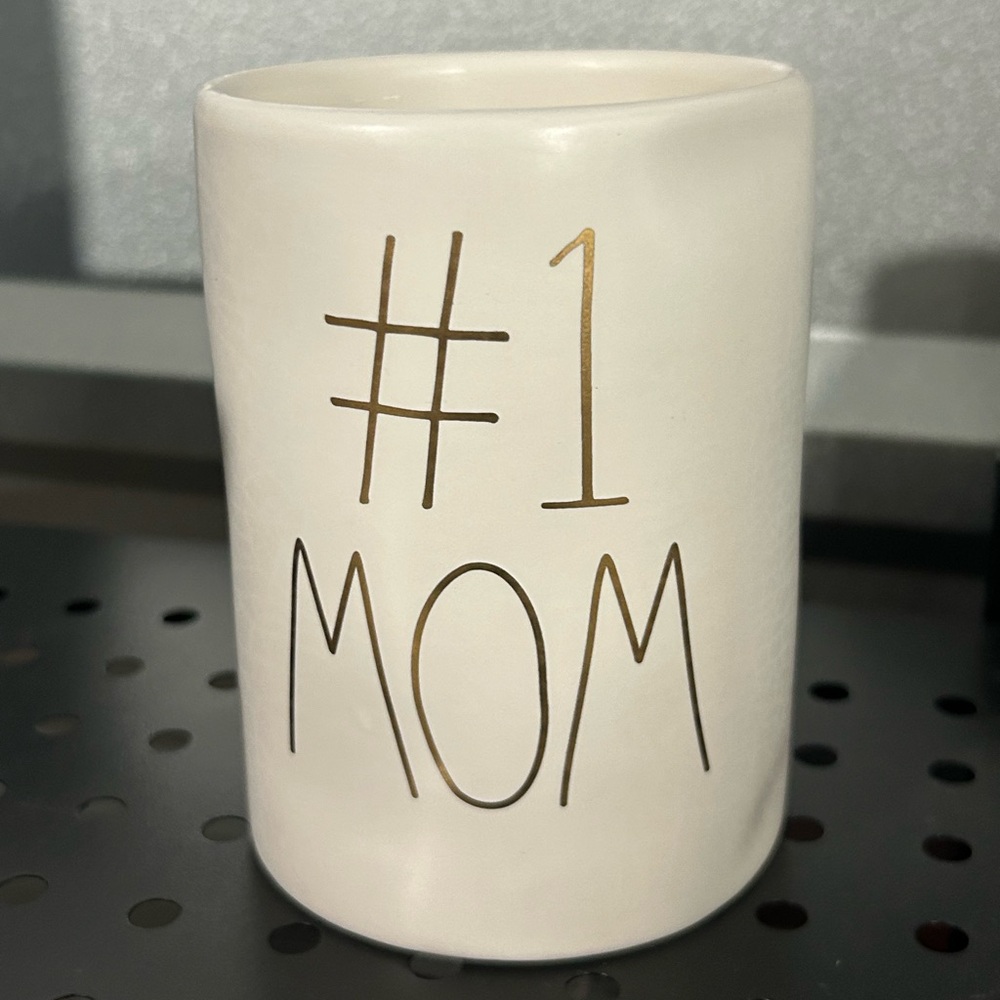 Rae Dunn #1 Mom Candle
